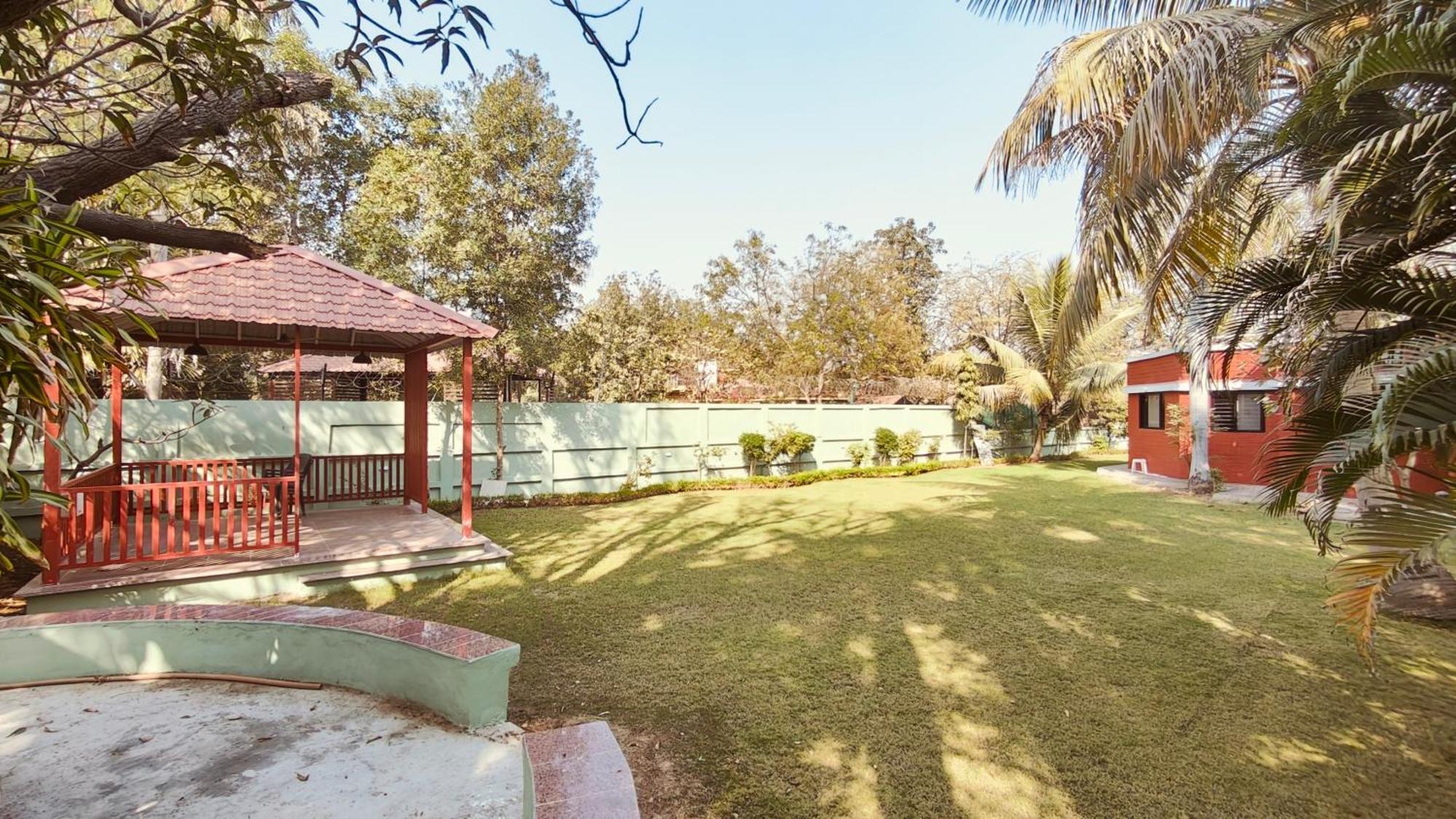 The Palm Retreat Ahmedabad Villa Sanand Exterior photo